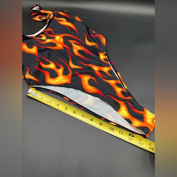 Flame Print One Piece Bodysuit Swimsuit Sleeveless High Cut Bikini Swimwear SM - Picture 5 of 11